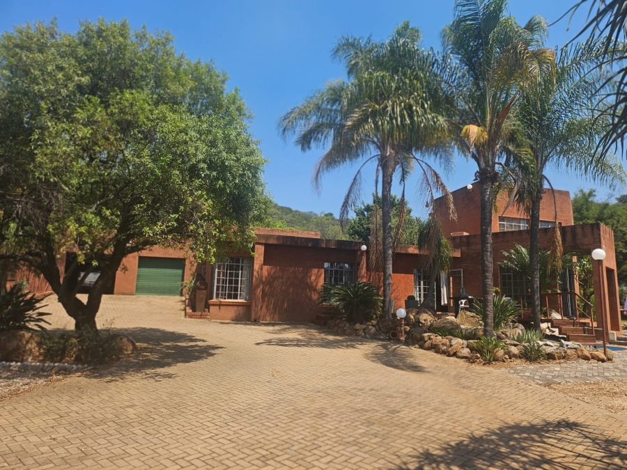 5 Bedroom Property for Sale in Roodekopjes Ah North West